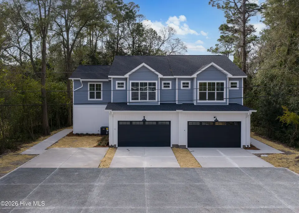 4926 Oleander Drive Unit C, Wilmington, NC 28403 — 3-bedroom townhome, Wilmington, NC, photo 1 of 33: 4926 Oleander Dr Unit C MLS-1
