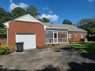 1904 Sedgefield Drive, Kinston, NC 28504 — 4-bedroom home in Sedgefield Forest, Kinston, NC, photo 6 of 43