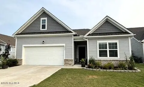 2029 Bogue Lane, New Bern, NC 28562 — 3-bedroom home in Belle Oaks, New Bern, NC, photo 1 of 40: Primary Photo