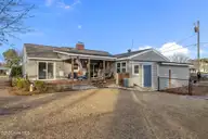 104 George Street, Beaufort, NC 28516 — 3-bedroom home in Glendale, Beaufort, NC, photo 3 of 42: 37-web-or-mls-1S3A0974
