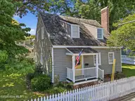 403 Queen Street, New Bern, NC 28560 — 2-bedroom home in New Bern Downtown Historic, New Bern, NC, photo 3 of 59: 3_dji_0443