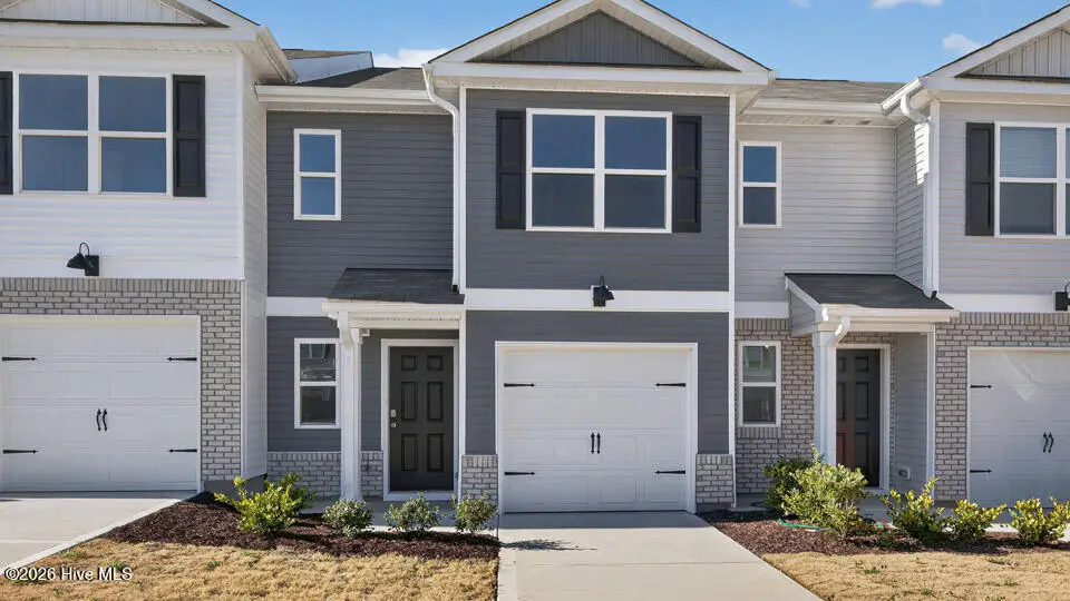 605 Wilder Bloom Path, Aberdeen, NC 28315 — 3-bedroom townhome in Martin Farms, Aberdeen, NC, photo 1 of 23: Pearson A2