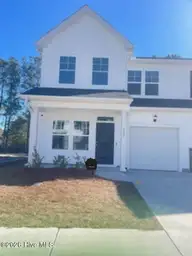 838 Palm Frond Way NW, Calabash, NC 28467 — 3-bedroom townhome in Calabash Palms, Calabash, NC, photo 1 of 21