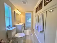 498 Arvida Spur Road, Rocky Point, NC 28457 — 3-bedroom manufactured home in Arvida Park, Rocky Point, NC, photo 13 of 21: IMG_2378