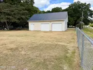 490 Joe Nunn Road, Kinston, NC 28504 — 3-bedroom home, Kinston, NC, photo 3 of 42: IMG_1552