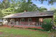 6764 Glenwood Drive, Grifton, NC 28530 — 3-bedroom home, Grifton, NC, photo 3 of 24: 3-web-or-mls-IMG_0003
