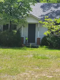 12905 Us 15-501 Highway N 12905, Aberdeen, NC 28315 — 3-bedroom home in Aberdeen, Aberdeen, NC, photo 3 of 21: aberdeenhouse