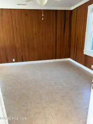322 River Road, Washington, NC 27889 — 2-bedroom home in Washington Park, Washington, NC, photo 10 of 14: Bedroom 2.1