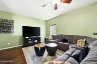 216 Olde Well Loop Road, Wilmington, NC 28411 — 4-bedroom home in Farrington Farms, Wilmington, NC, photo 6 of 48: 6_216_olde_well_loop_rd_006
