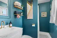 1907 Castle Street, Wilmington, NC 28403 — 3-bedroom home in Manhattan, Wilmington, NC, photo 24 of 56: Primary Bath