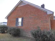 100 Morningside Drive, Vanceboro, NC 28586 — 3-bedroom home, Vanceboro, NC, photo 4 of 30: RIGHT