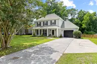 2720 Northwoods Drive, Jacksonville, NC 28540 — 3-bedroom home in Parkwood Estates, Jacksonville, NC, photo 2 of 38