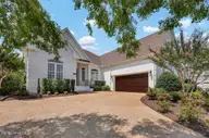 1512 Black Chestnut Drive, Wilmington, NC 28405 — 4-bedroom waterfront home in Landfall, Wilmington, NC, photo 7 of 74