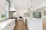 534 Sheldrake Court, Beaufort, NC 28516 — 4-bedroom home in Beau Coast, Beaufort, NC, photo 2 of 64: Spacious Kitchen with Island