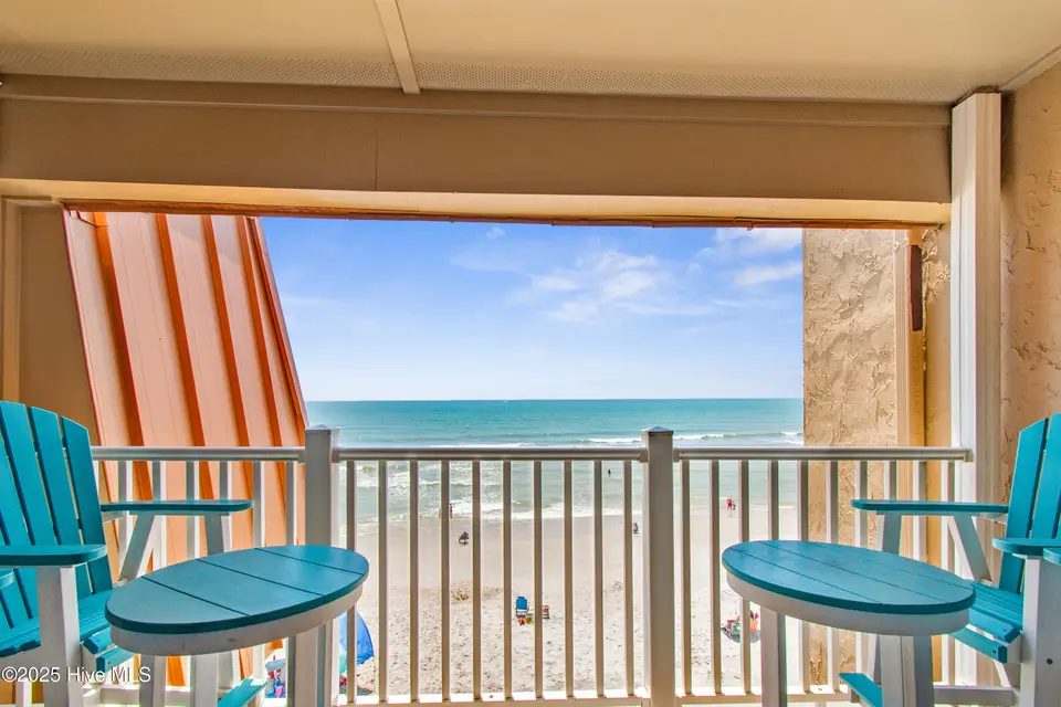1840 New River Inlet Road 2310, North Topsail Beach, NC 28460 — 1-bedroom waterfront condo in Topsail Dunes, North Topsail Beach, NC, photo 1 of 20: DSC_6077