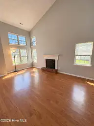 3203 Granville Court, New Bern, NC 28562 — 3-bedroom home in Trent Village, New Bern, NC, photo 6 of 20: Livingroom