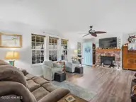 131 Circle Drive, Cedar Point, NC 28584 — 3-bedroom manufactured home, Cedar Point, NC, photo 13 of 39: IMG_9873
