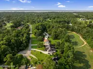 415 Hillcrest Drive, Morehead City, NC 28557 — 4-bedroom home in Brandywine Bay, Morehead City, NC, photo 2 of 61: Beautiful Brandywine home