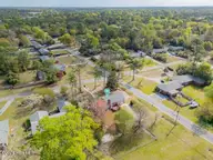214 Longstreet Drive, Wilmington, NC 28412 — 3-bedroom home in Pine Valley Estates, Wilmington, NC, photo 4 of 23: 085_dji_0738_1_959