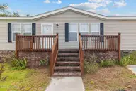 222 Busch Drive, Richlands, NC 28574 — 3-bedroom manufactured home in Jenkins Creek, Richlands, NC, photo 5 of 38