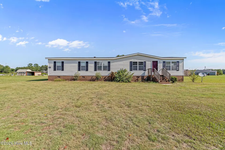5366 Sterling Drive, La Grange, NC 28551 — 3-bedroom manufactured home, La Grange, NC, photo 1 of 20