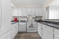 10 Pine Tree Road #122, Pinehurst, NC 28374 — 2-bedroom condo in St Andrews Cond, Pinehurst, NC, photo 4 of 26: 11-web-or-mls-DSC06208