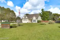 127 Cotton Patch Court, Burgaw, NC 28425 — 3-bedroom home in Morgan Cove Plantation, Burgaw, NC, photo 7 of 30
