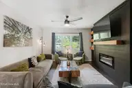 627 Jennings Drive, Wilmington, NC 28403 — 4-bedroom home in Devon Park, Wilmington, NC, photo 6 of 26: 6_img_5294