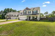624 High Tide Drive, Sneads Ferry, NC 28460 — 5-bedroom home in Oyster Landing, Sneads Ferry, NC, photo 3 of 43
