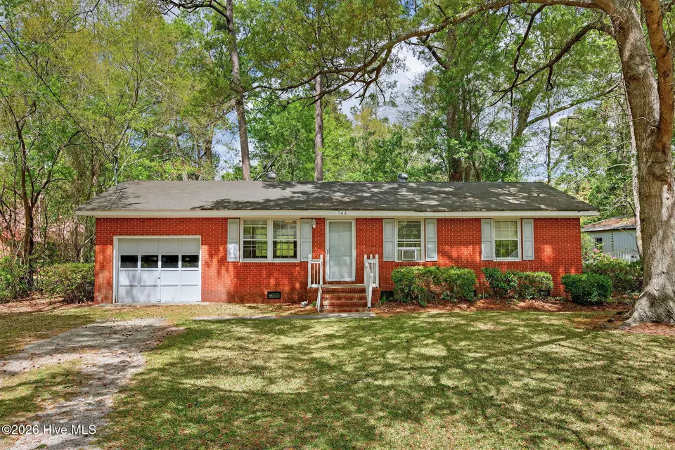 703 E Kristi Circle, Burgaw, NC 28425 — 2-bedroom home in Pine Acres, Burgaw, NC, photo 1 of 37: 703KristiCircle-1