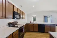 172 Oakley Drive, New Bern, NC 28560 — 3-bedroom home in Creekwood, New Bern, NC, photo 10 of 35: 172 Oakley Drive, New Bern, NC 28560