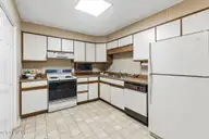 9265 Us-15-501 Highway 2-D, Pinehurst, NC 28374 — 2-bedroom condo in Pinehurst Manor, Pinehurst, NC, photo 12 of 24