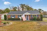 141 Southwold Drive, Wilmington, NC 28409 — 3-bedroom home in Waterford Place, Wilmington, NC, photo 1 of 37: 141SouthwoldDrive-2