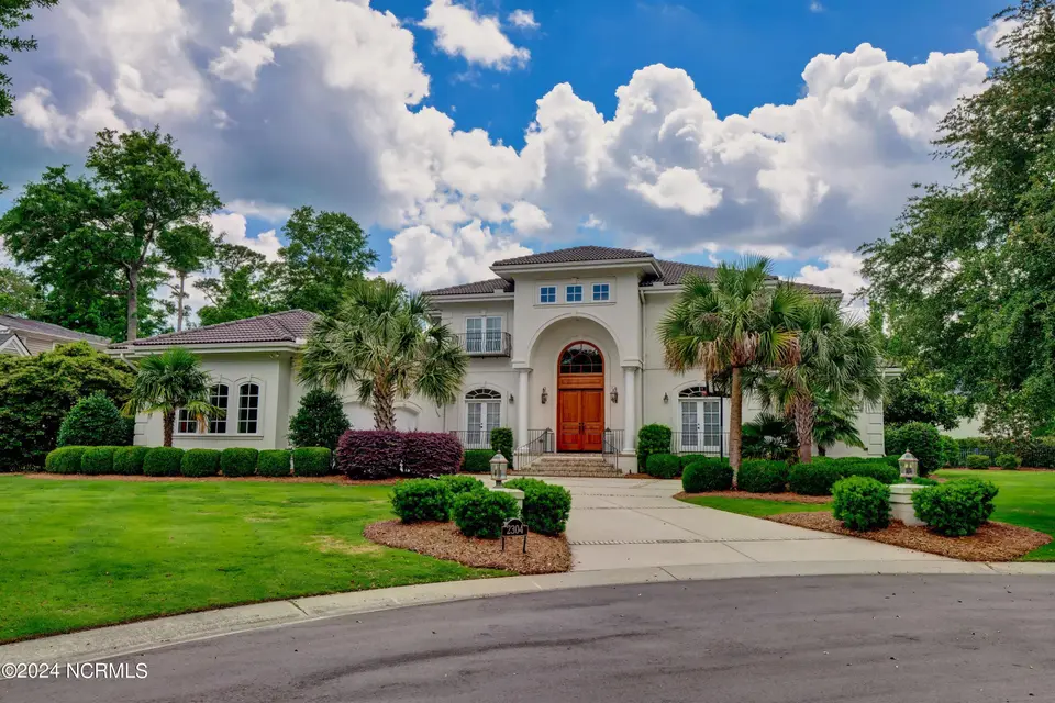 2304 Ocean Ridge Place, Wilmington, NC 28405 — 4-bedroom home in Landfall, Wilmington, NC, photo 1 of 66: New photo 2 5.20.24
