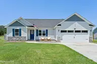 308 Murphy Drive, Jacksonville, NC 28540 — 3-bedroom home in Rockford Forest, Jacksonville, NC, photo 1 of 48: DSC03383