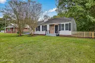 122 E Bayshore Boulevard, Jacksonville, NC 28540 — 3-bedroom home in Bayshore Estates, Jacksonville, NC, photo 2 of 27