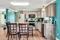 7292 Lula Street SW, Ocean Isle Beach, NC 28469 — 2-bedroom home in Breezewood II, Ocean Isle Beach, NC, photo 11 of 41