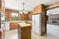 959 Halls Creek Road, Elizabeth City, NC 27909 — 3-bedroom waterfront home in Halls Creek Subdivision, Elizabeth City, NC, photo 15 of 53: Kitchen