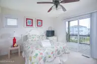 2013 Emerald Drive, Emerald Isle, NC 28594 — 5-bedroom home, Emerald Isle, NC, photo 18 of 23: 2013 EMERALD DRIVE (30)