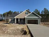 815 Hidden Bridge Drive, Jacksonville, NC 28546 — 3-bedroom home in Towne Pointe, Jacksonville, NC, photo 3 of 31: IMG_1081