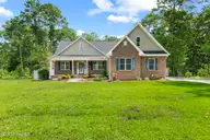 605 Gena Vee Court, Stella, NC 28582 — 4-bedroom home in Forest Ridge, Stella, NC, photo 3 of 54