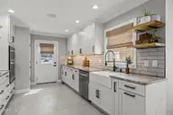100 Stevens Court, Swansboro, NC 28584 — 3-bedroom waterfront home in River Reach, Swansboro, NC, photo 18 of 56: Kitchen