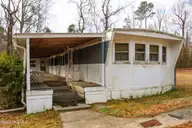 120 Youpon Drive, Hubert, NC 28539 — 2-bedroom manufactured home in Quail Haven, Hubert, NC, photo 4 of 21: IMG_1066