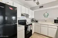 111 Florida Avenue Apt 3, Carolina Beach, NC 28428 — 2-bedroom waterfront condo in Yachtsman Condominum, Carolina Beach, NC, photo 7 of 35
