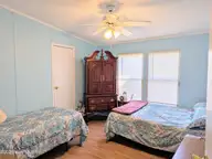 9101 Shady Forest Drive SW, Calabash, NC 28467 — 3-bedroom manufactured home in Shady Forest, Calabash, NC, photo 21 of 61