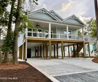 5605 E Yacht Drive, Oak Island, NC 28465 — 4-bedroom home, Oak Island, NC, photo 9 of 9