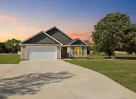 422 Mitchell Farm Road, Goldsboro, NC 27530 — 3-bedroom home in Summerlin, Goldsboro, NC, photo 2 of 29: 422 Mitchell Farm Rd_32