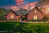 1996 Hoods Creek Drive, New Bern, NC 28562 — 3-bedroom waterfront home, New Bern, NC, photo 10 of 70: 1996 Hoods Creek Drive, New Bern