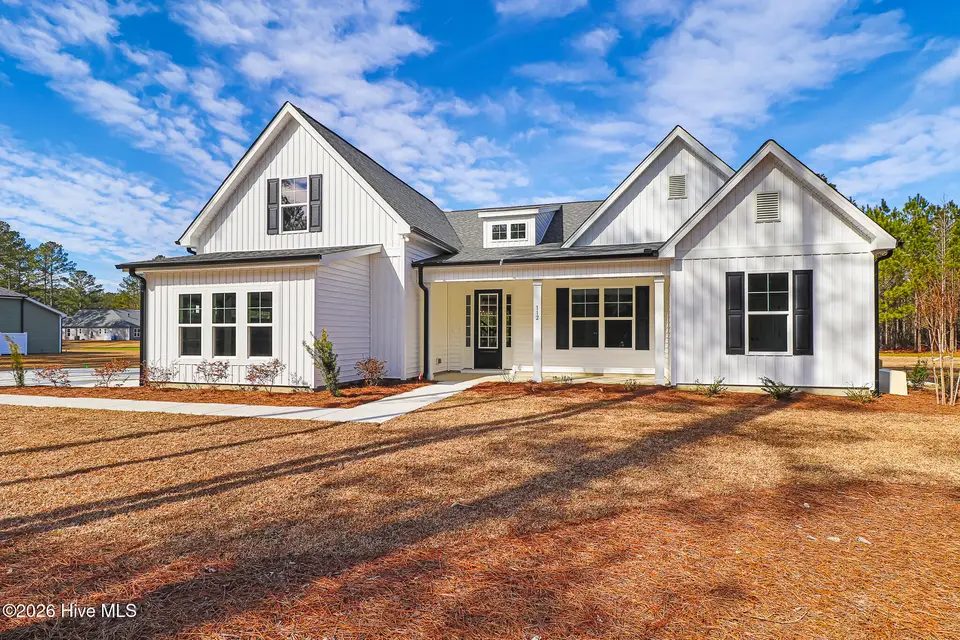 112 Antebellum Drive, Havelock, NC 28532 — 4-bedroom home in Plantation Harbor, Havelock, NC, photo 1 of 38: Exterior