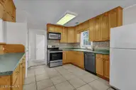 122 E Brandywine Circle E, Wilmington, NC 28411 — 4-bedroom home in Brandywine, Wilmington, NC, photo 7 of 28